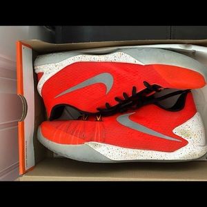 NIKE HYPERCHASE PRM | DATE POSTED: 6/19/22